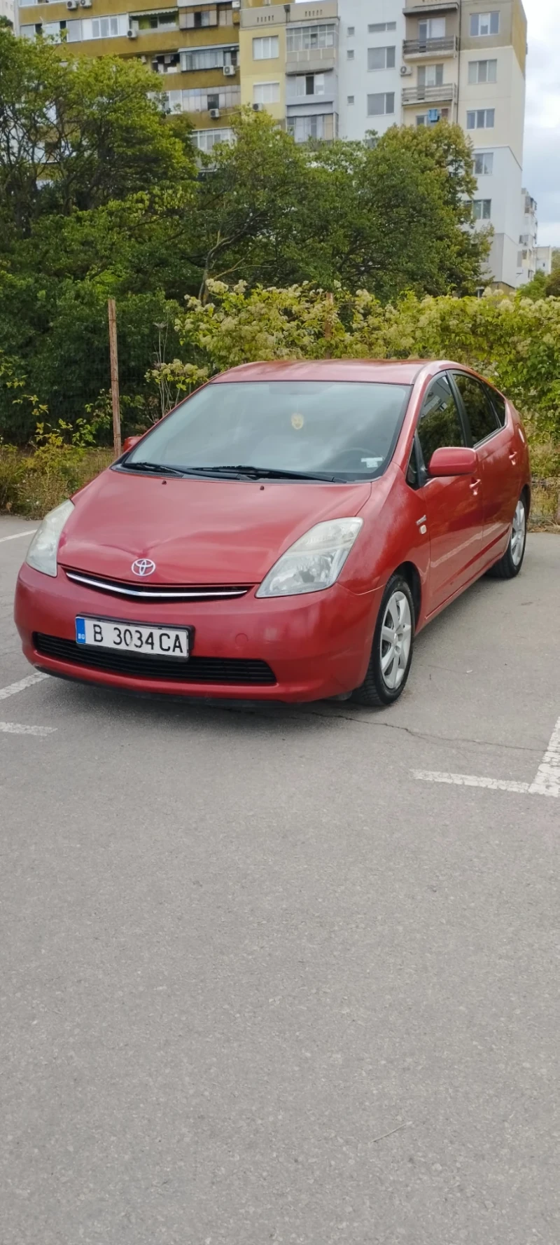 Toyota Prius 1.5 Hybrid + газ