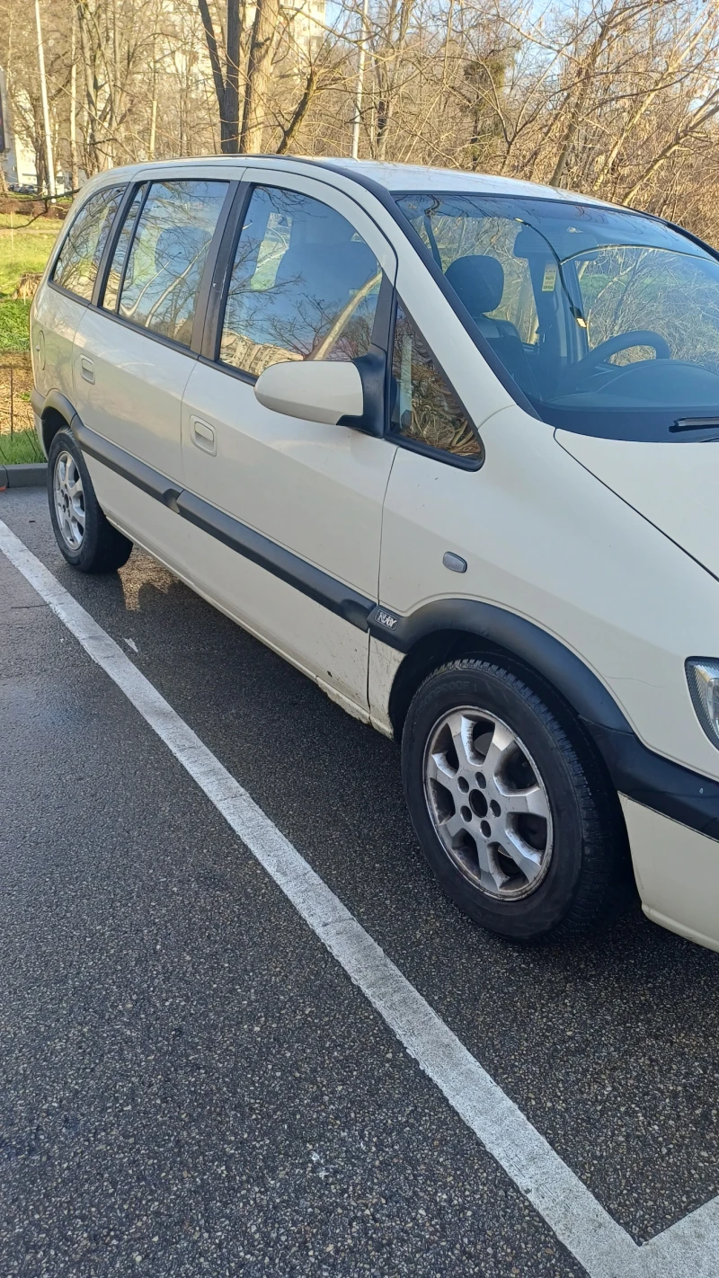 Opel Zafira, снимка 2 - Автомобили и джипове - 52977138