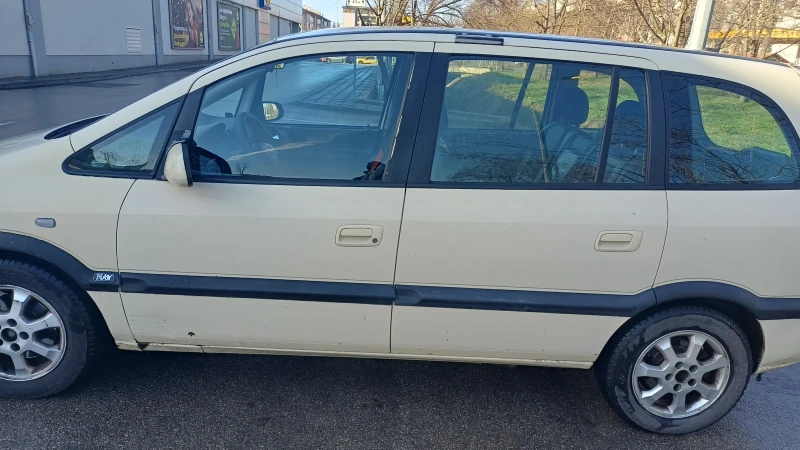 Opel Zafira, снимка 5 - Автомобили и джипове - 52977138