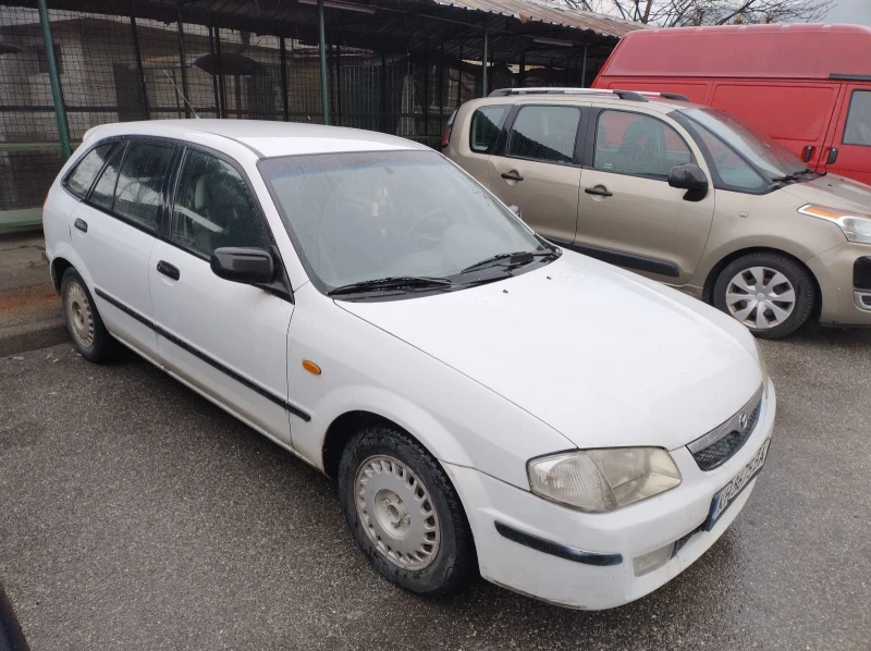 Mazda 323 F, снимка 2 - Автомобили и джипове - 53273217