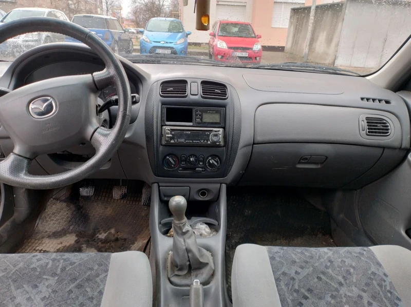 Mazda 323 F, снимка 5 - Автомобили и джипове - 53273217