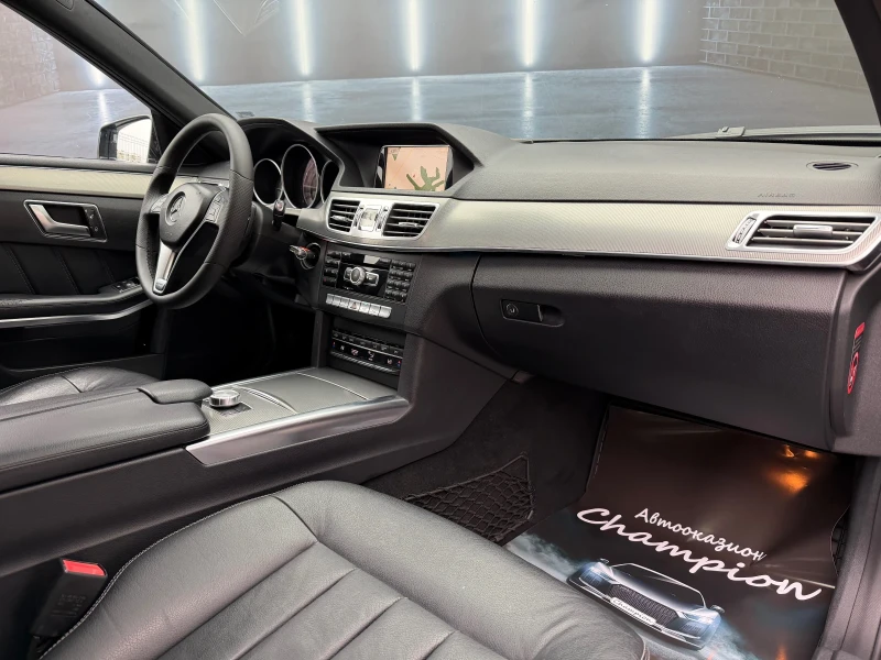 Mercedes-Benz E 220 AMG Packet , снимка 10 - Автомобили и джипове - 53352173