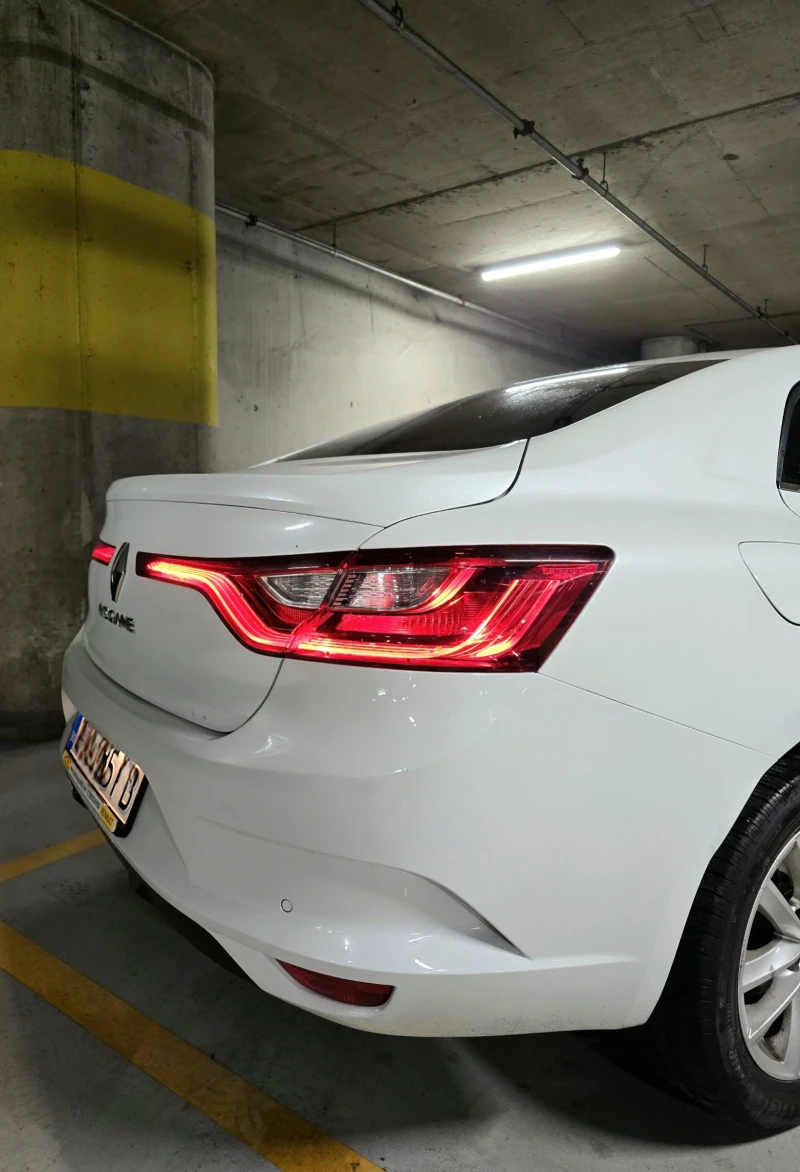 Renault Megane 1.3Tce Limited Plus, снимка 4 - Автомобили и джипове - 53476869