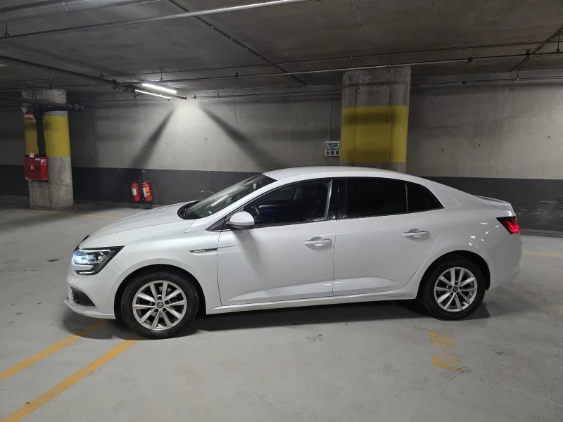 Renault Megane 1.3Tce Limited Plus, снимка 3 - Автомобили и джипове - 53476869