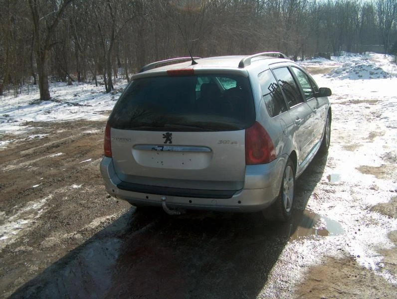 Peugeot 307 2.0 SW136к.с. 2бр, снимка 8 - Автомобили и джипове - 48529442