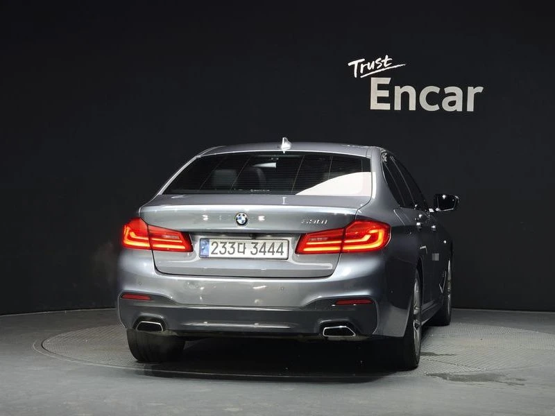 BMW 530 530i M Sport Package| 252к.с.| ВКЛ.ТЕХНОТЕСТ, снимка 4 - Автомобили и джипове - 55395288