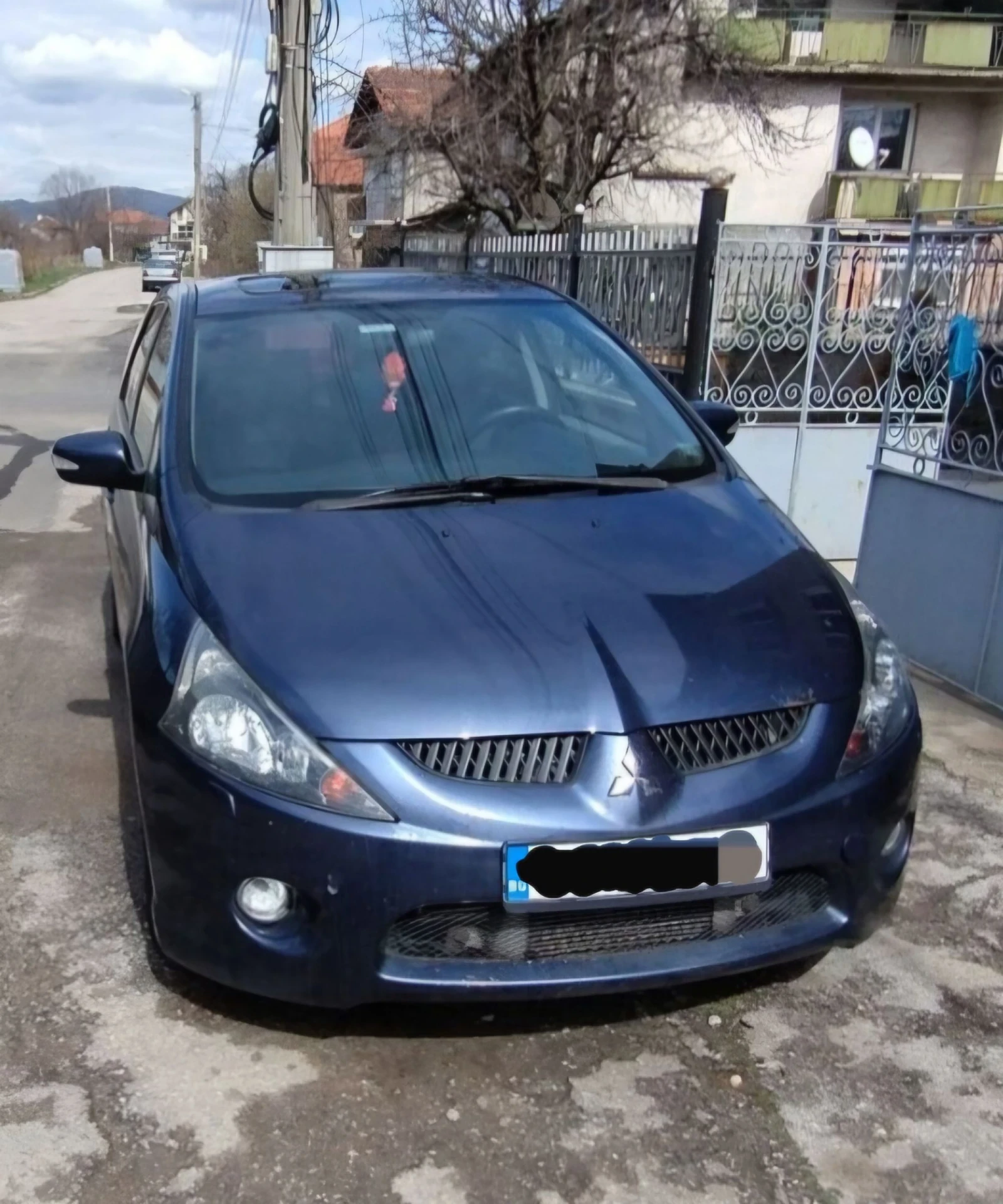 Mitsubishi Grandis 2.0, снимка 1