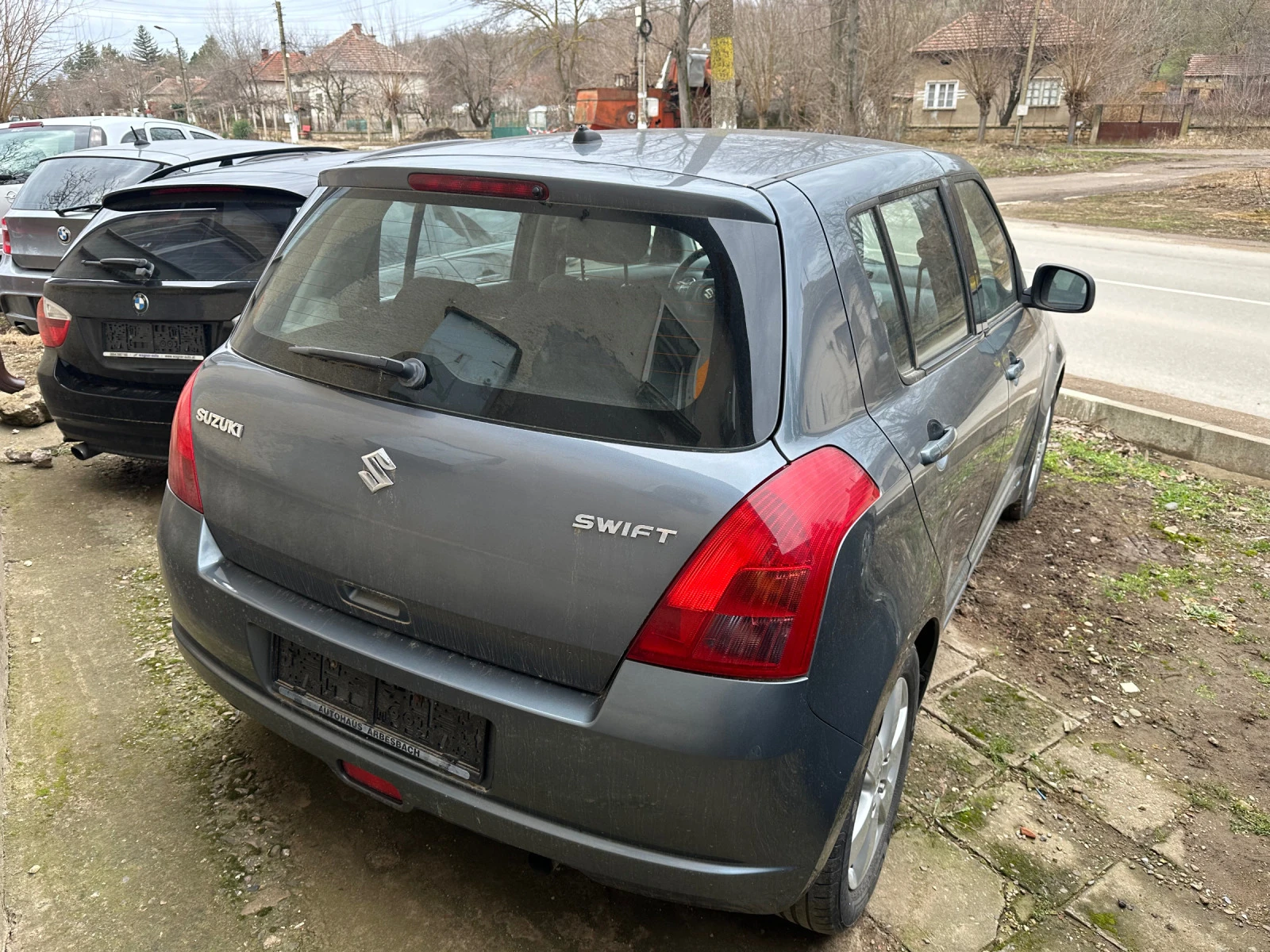 Suzuki Swift 1.3i - изображение 3