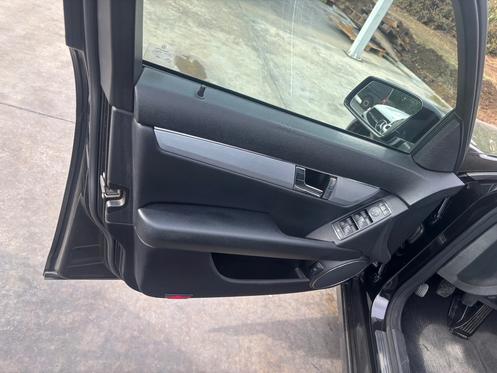 Mercedes-Benz C 220  | Mobile.bg   15