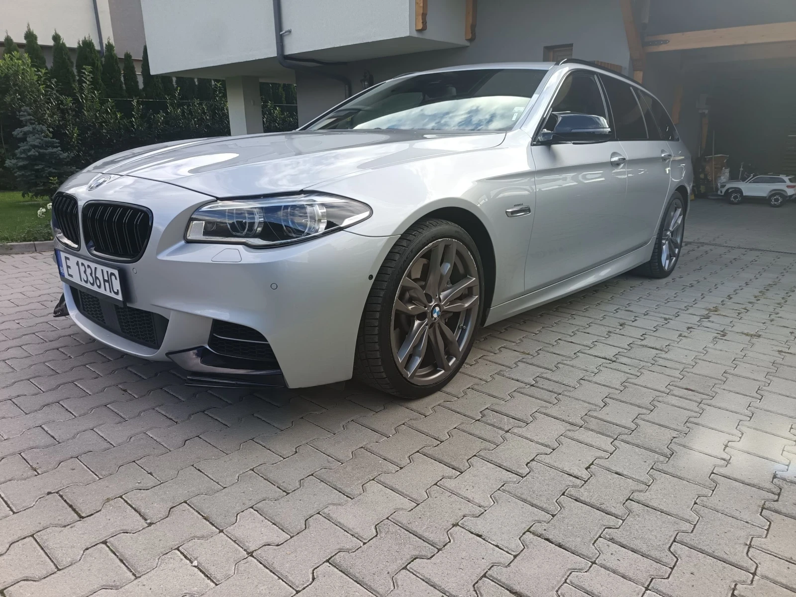 BMW 550 M550d xdrive сервизна история - изображение 4