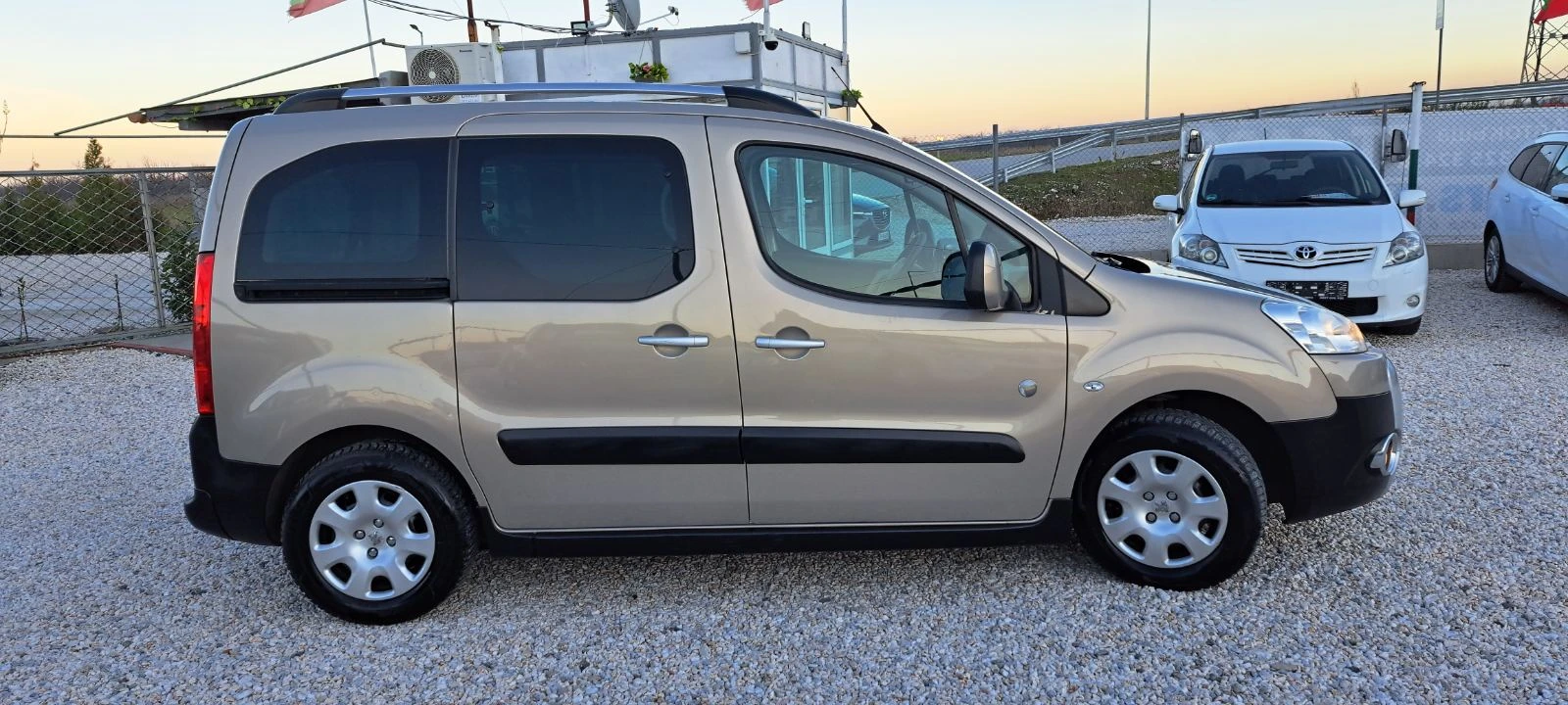 Peugeot Partner 1.6D 115kc Navi | Mobile.bg � ����������� 9