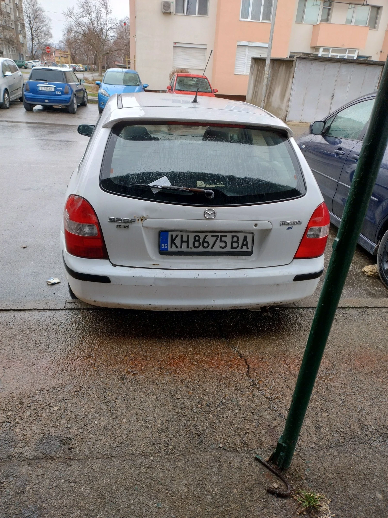 Mazda 323 F - изображение 4