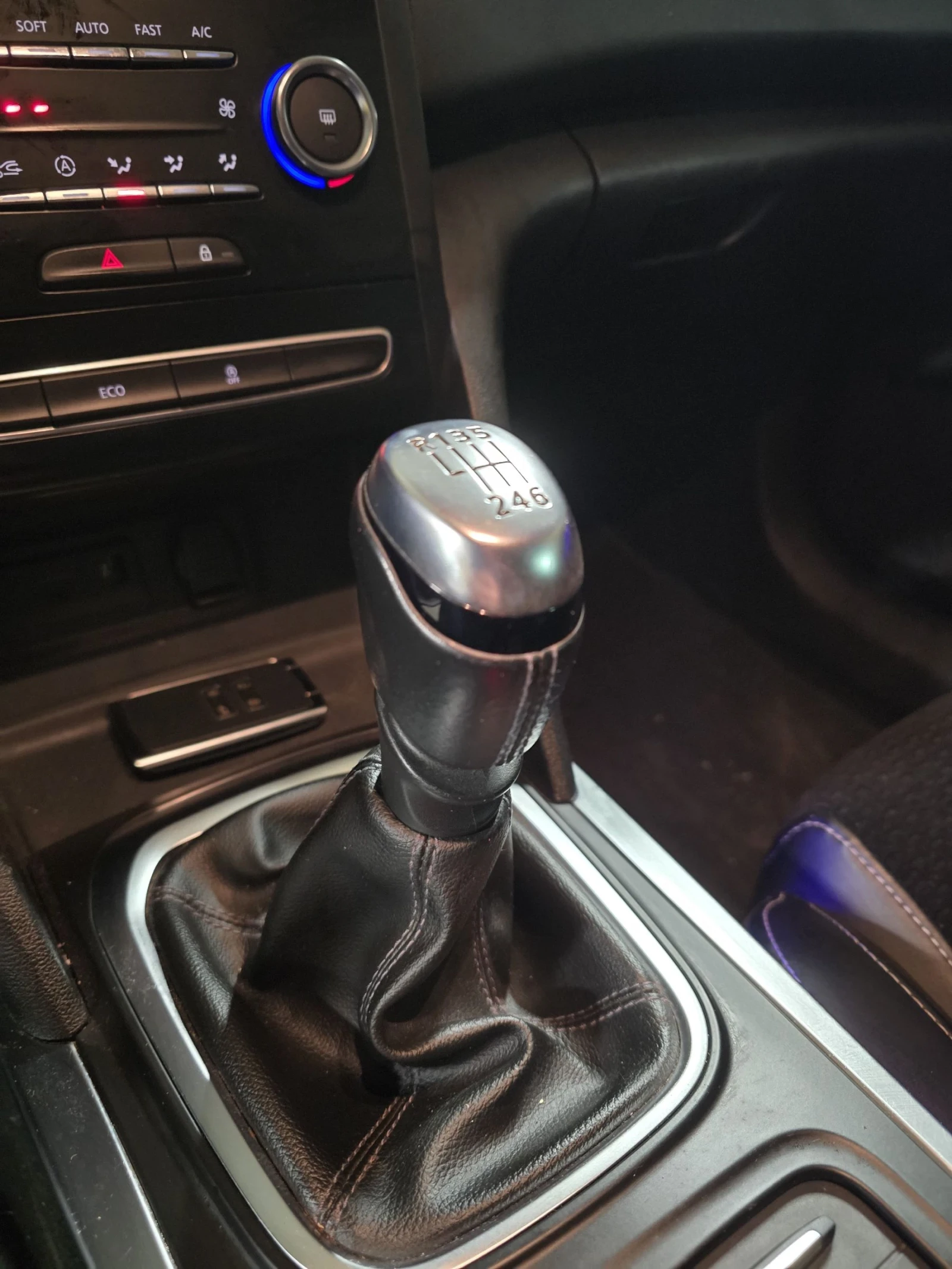 Renault Megane 1.3Tce Limited Plus | Mobile.bg � ����������� 10