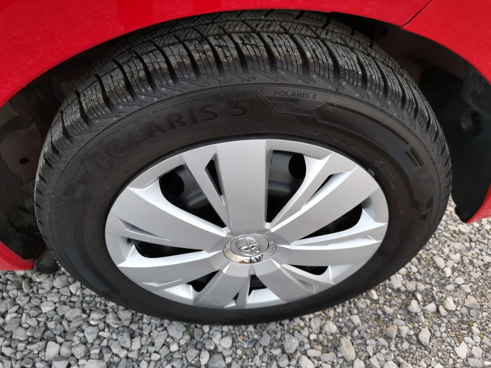 Toyota Yaris 1.5H FACE E6B, снимка 12 - Автомобили и джипове - 53836213