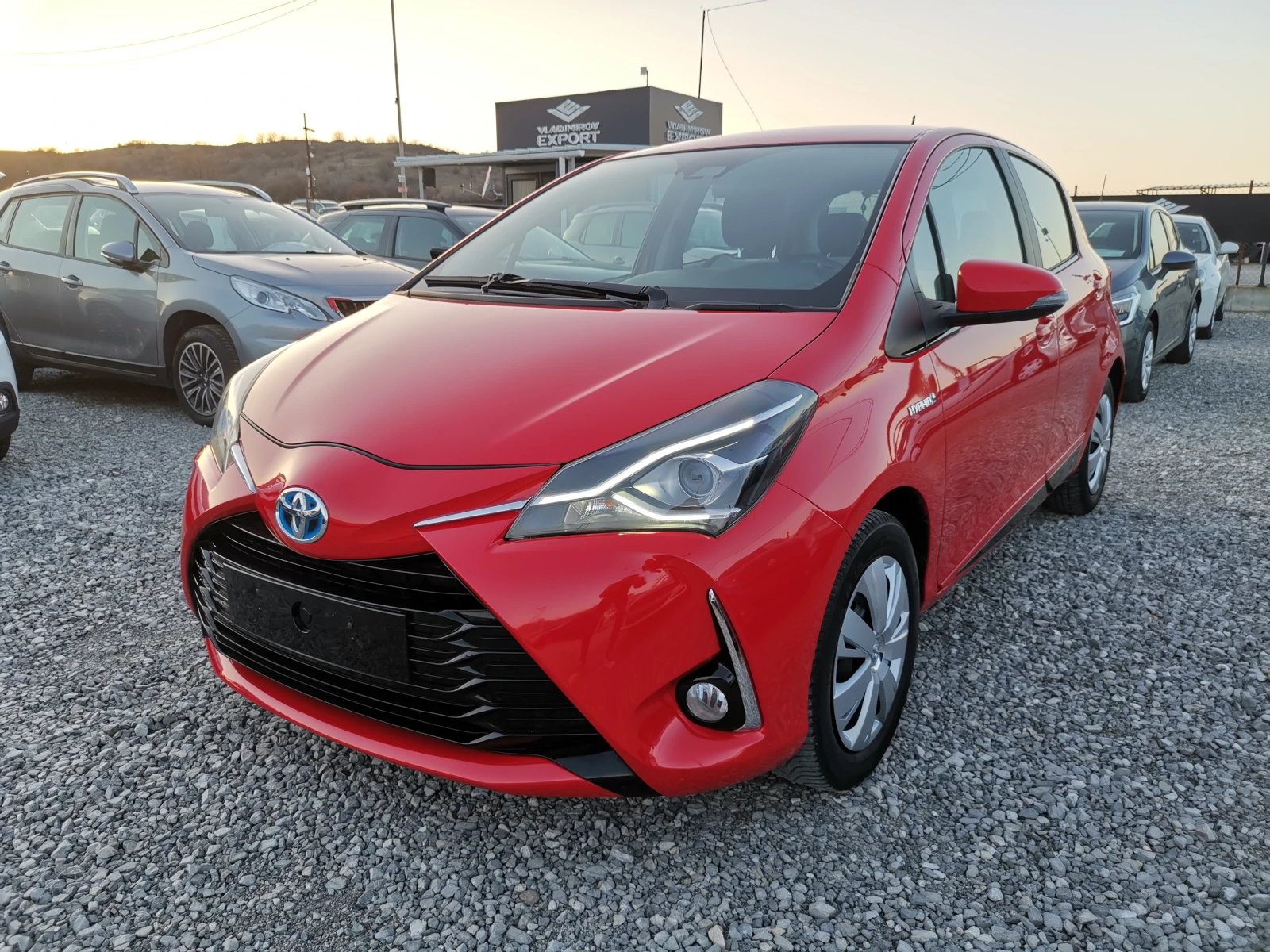 Toyota Yaris 1.5H FACE E6B, снимка 5 - Автомобили и джипове - 53836213