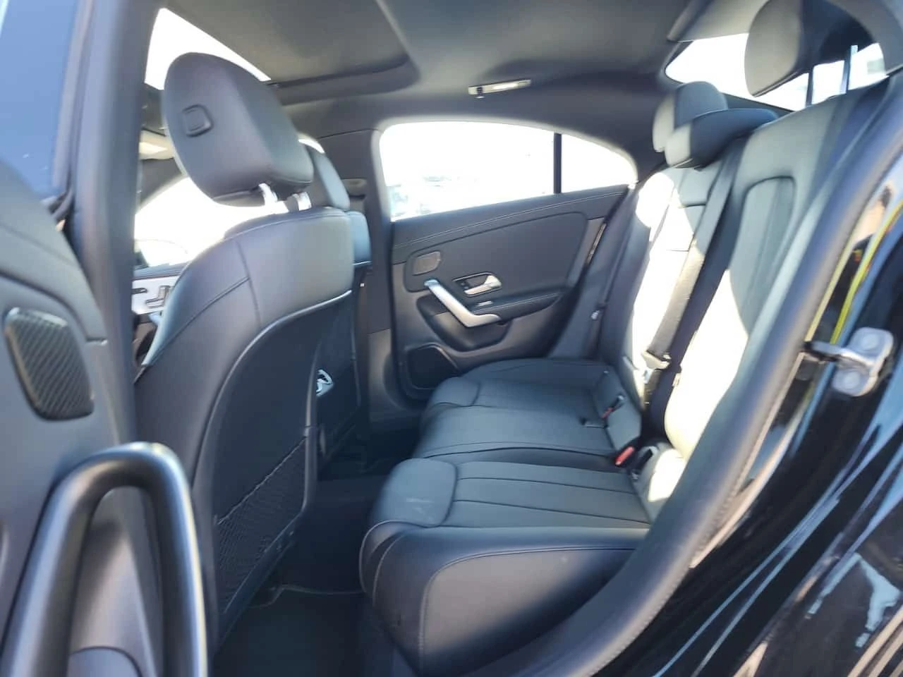 Mercedes-Benz CLA * 250 * * ПАНОРАМА* * ДИСТРОНИК* , снимка 9 - Автомобили и джипове - 53849375