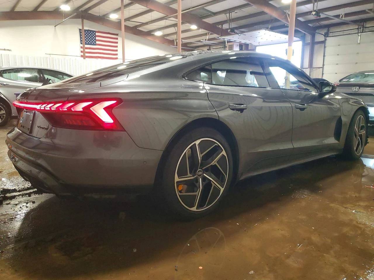 Audi E-Tron GT RS | ЦЕНА ДО БЪЛГАРИЯ | , снимка 4 - Автомобили и джипове - 53935893