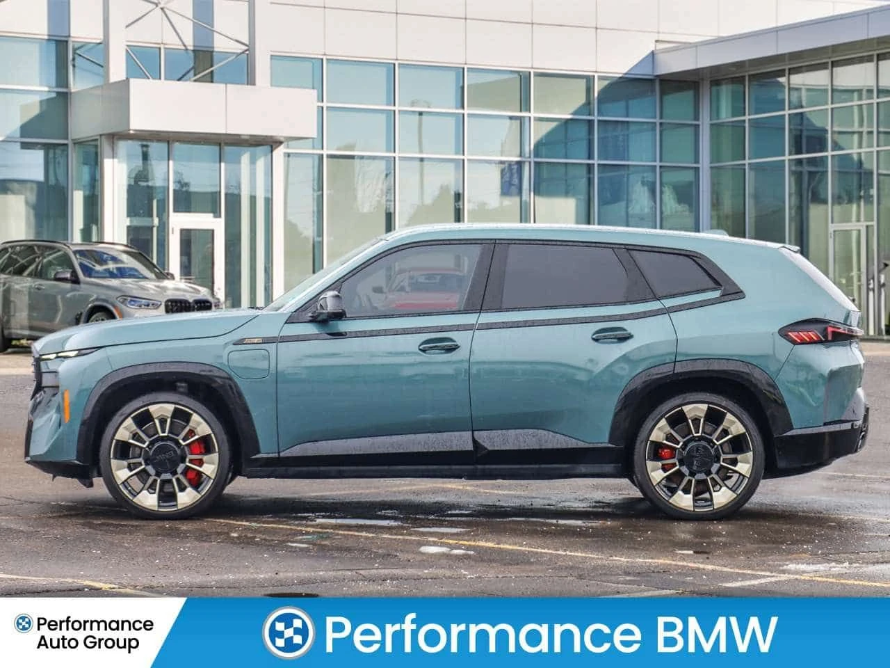 BMW XM * 644HP- Plug In 4.4L V8* Bowers & Wilkins * CPO, снимка 2 - Автомобили и джипове - 53972128