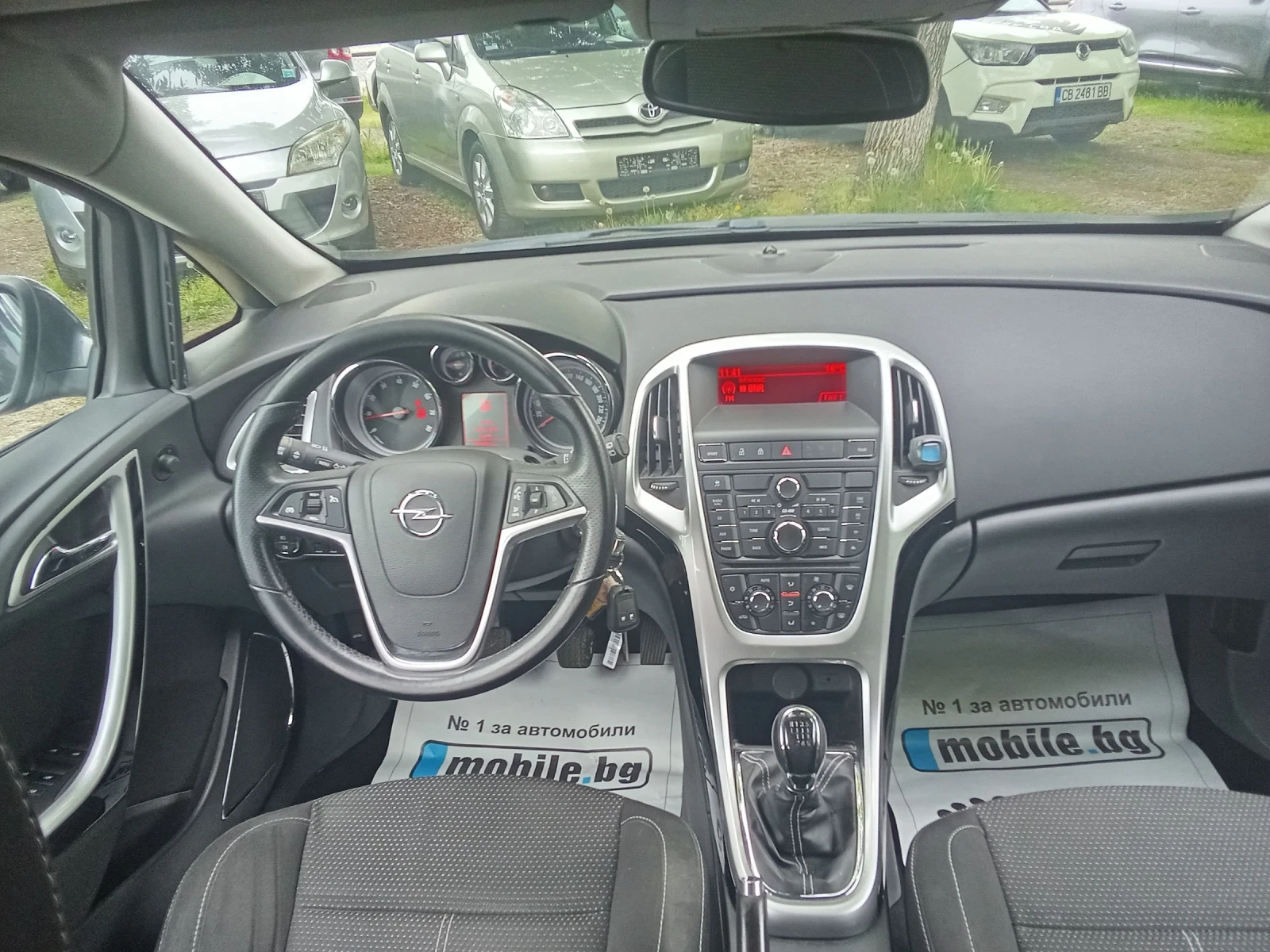 Opel Astra 16i-TURBO-180к.с., снимка 9 - Автомобили и джипове - 54478210