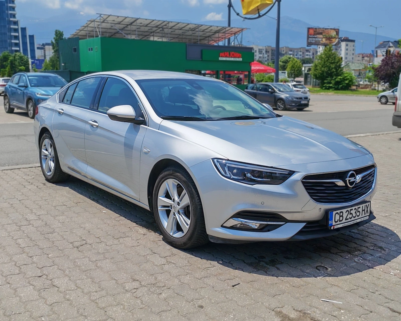 Opel Insignia, снимка 3 - Автомобили и джипове - 55403680
