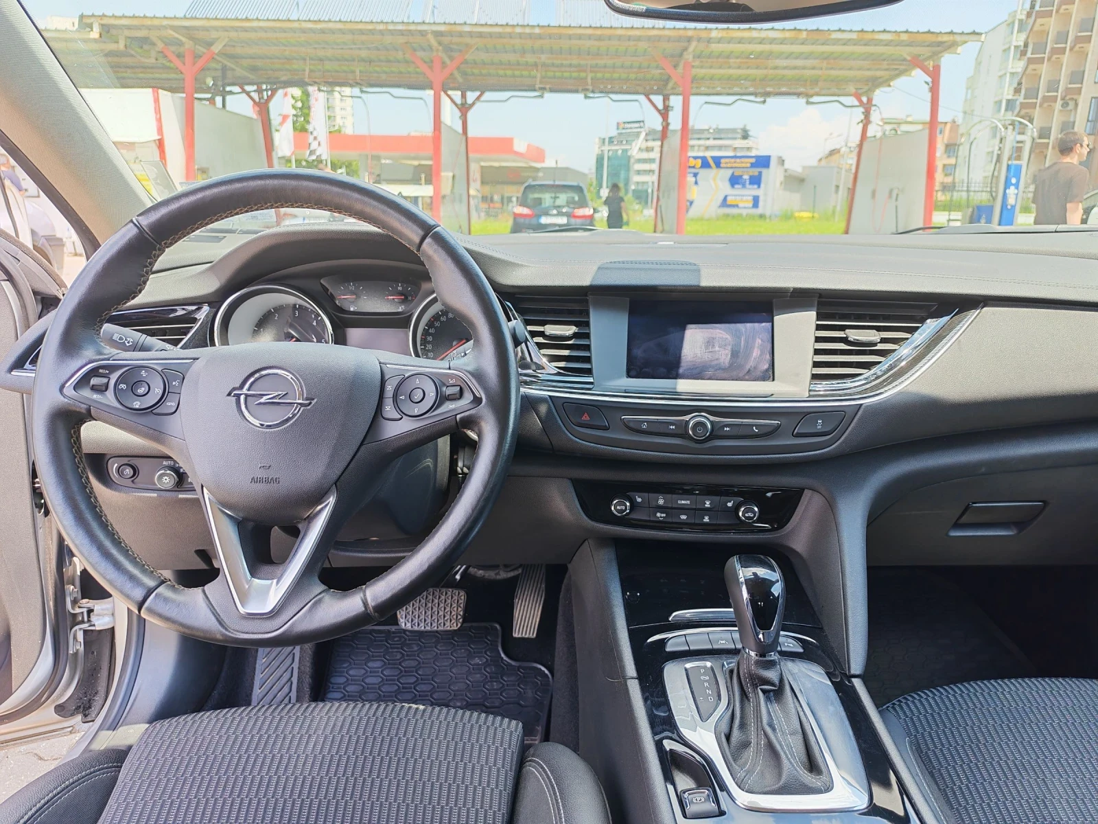 Opel Insignia, снимка 9 - Автомобили и джипове - 55403680