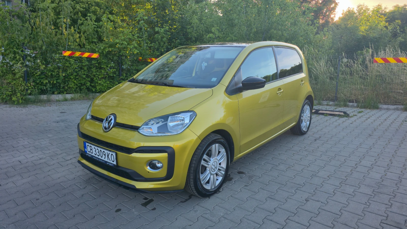 VW Up 1.0 TSI, снимка 4 - Автомобили и джипове - 54922988