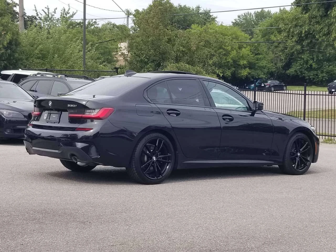 BMW 330 * 330i M SPORT| NAV| CAMERA/SENSORS| WIRE LESS CHA, снимка 7 - Автомобили и джипове - 55545556