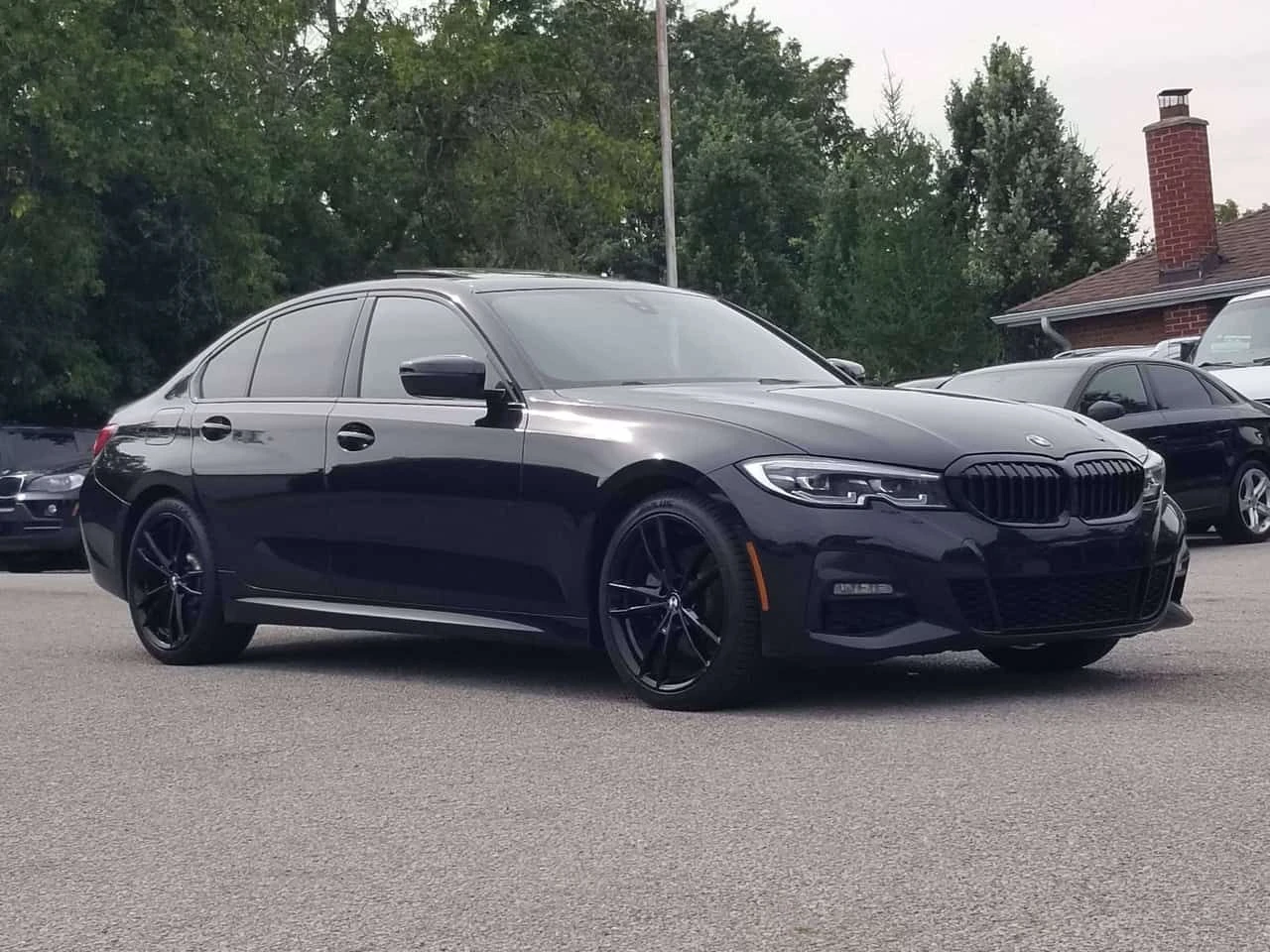 BMW 330 * 330i M SPORT| NAV| CAMERA/SENSORS| WIRE LESS CHA, снимка 5 - Автомобили и джипове - 55545556