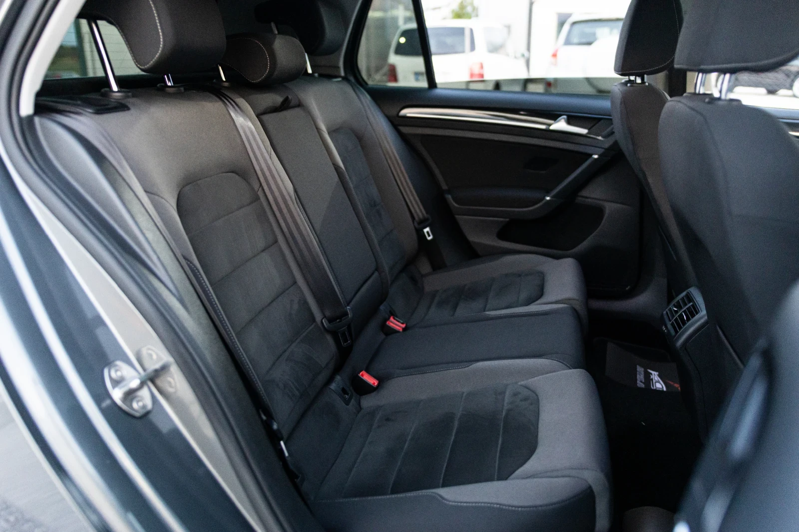 VW Golf VII.5 2.0TDI::Highline, снимка 13 - Автомобили и джипове - 55671040