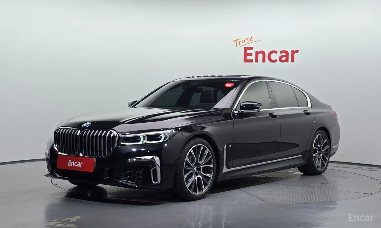 BMW 740 M* SPORT* HARMON* KARDON* ОБДУХВАНЕ* ДИСТРОНИК* LA