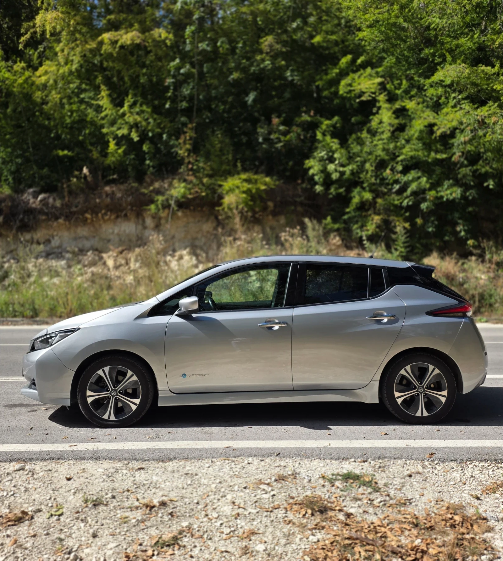 Nissan Leaf  Tekna най-високо ниво на оборудване 40kWh, снимка 5 - Автомобили и джипове - 56007929