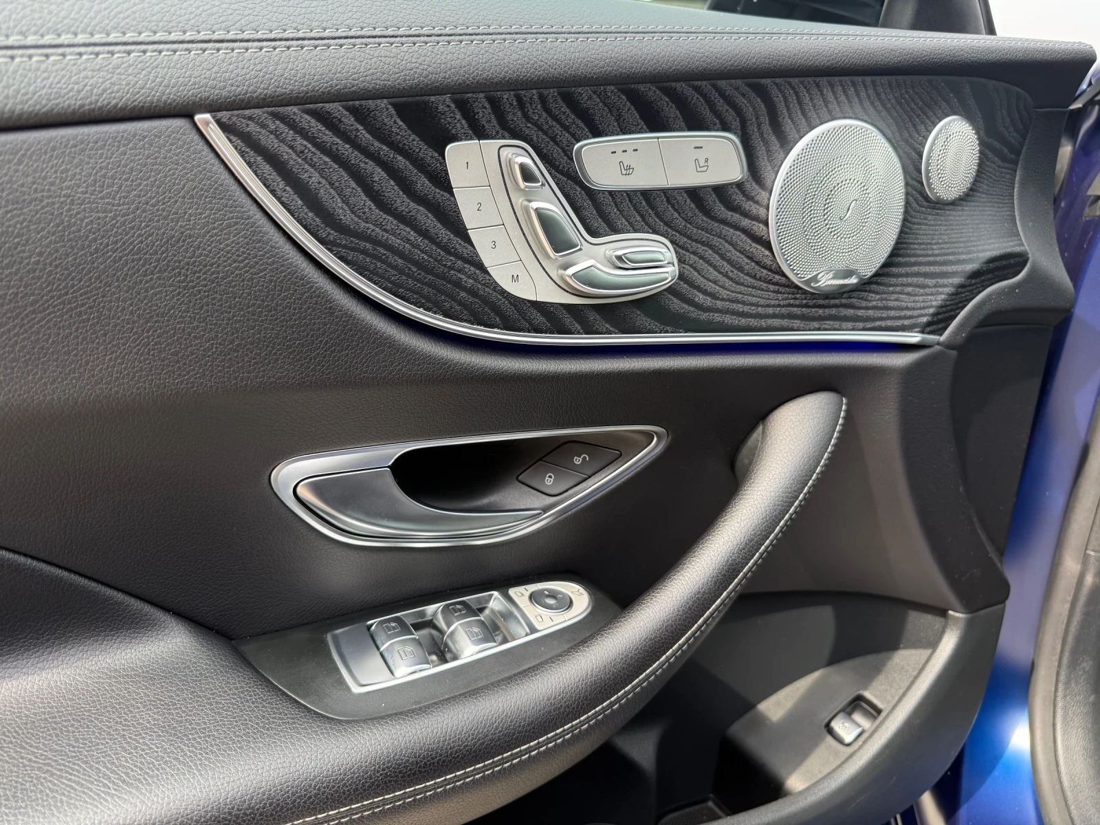 Mercedes-Benz E 400 53AMG* 4MATIC* СЕРВИЗНА ИСТОРИЯ* 90, 000km, снимка 10 - Автомобили и джипове - 56231408