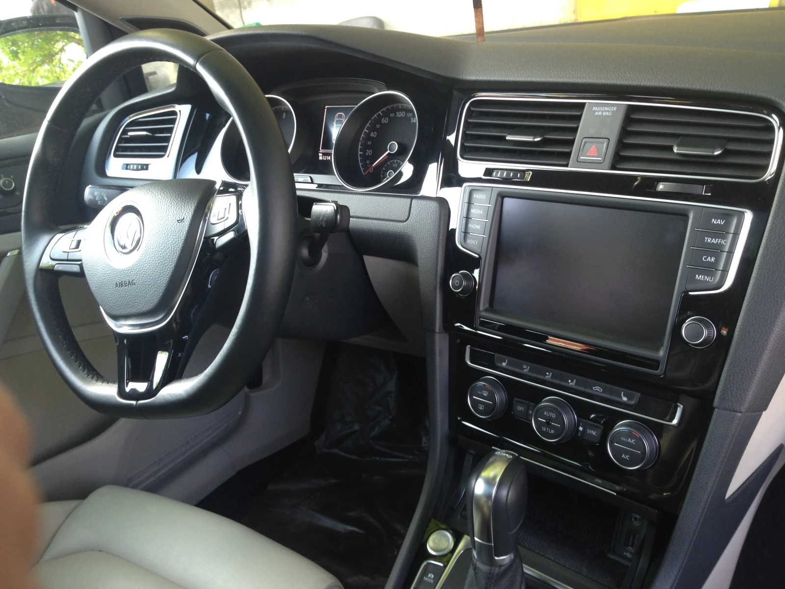 VW Golf 2.0 TDI DSG HIGHLINE, снимка 6 - Автомобили и джипове - 56585774