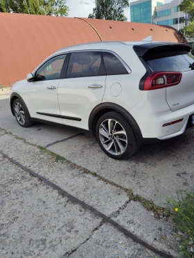 Kia Niro Хечбек , снимка 3