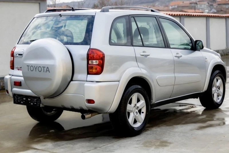 Toyota Rav4 2.2 D4D 116hp Italy , снимка 5 - Автомобили и джипове - 48885153