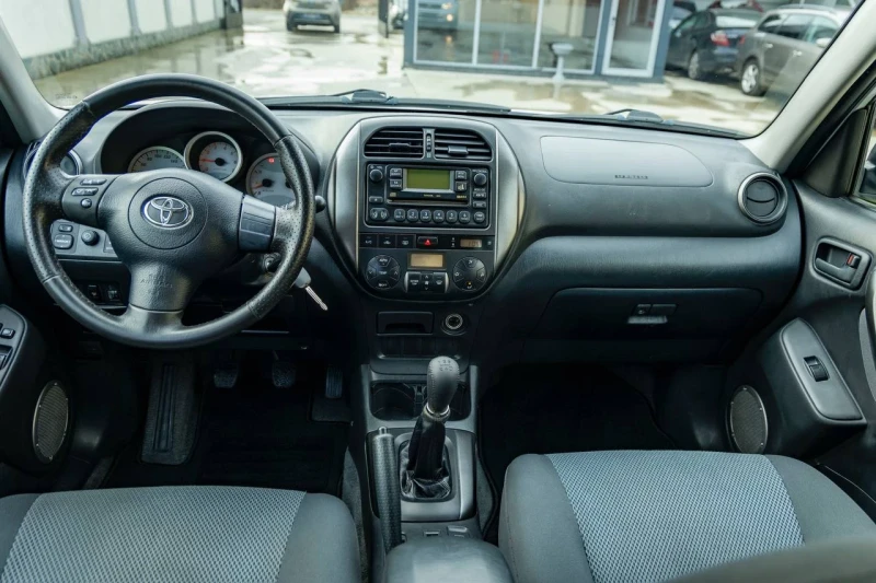 Toyota Rav4 2.2D4D 116hp ITALIA 200хил.км, снимка 13 - Автомобили и джипове - 48885153