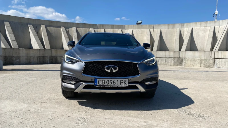 Infiniti QX30 2.0t AWD 7 DCT LUXЕ TE, снимка 4 - Автомобили и джипове - 52571238