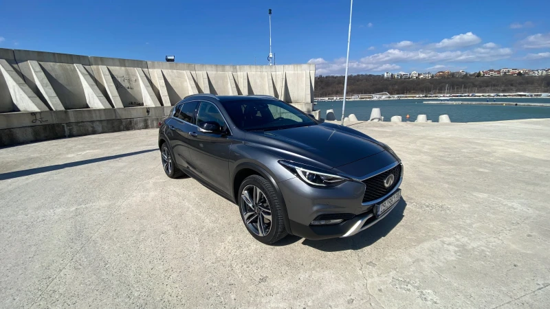 Infiniti QX30 2.0t AWD 7 DCT LUXЕ TE, снимка 3 - Автомобили и джипове - 52571238