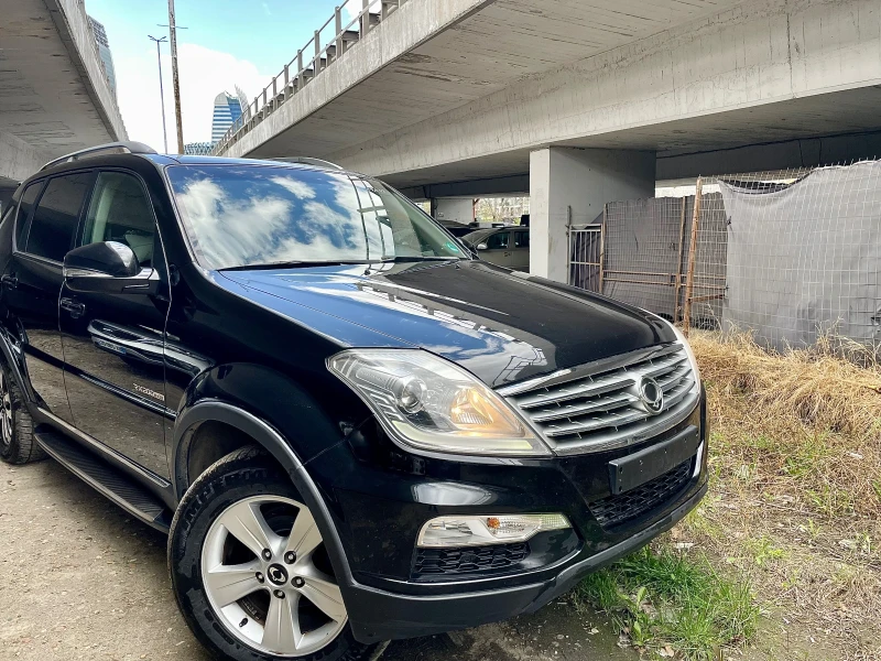 SsangYong Rexton ПРОМОЦИЯ ЗА КОЛЕДА///Harman Kardon КОЖА 7м, снимка 2 - Автомобили и джипове - 52204688