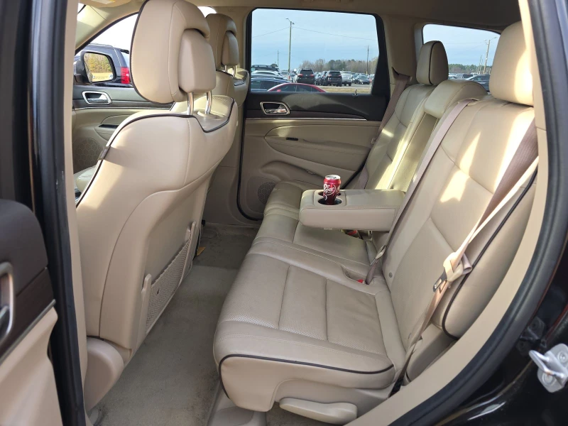 Jeep Grand cherokee OVERLAND, снимка 12 - Автомобили и джипове - 52673445