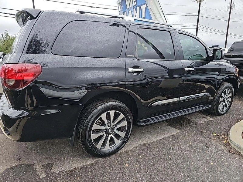 Toyota Sequoia LIMITED 5.7L CAR PLAY/ПОДГРЕВИ/ШИБЕДАХ, снимка 4 - Автомобили и джипове - 52704685