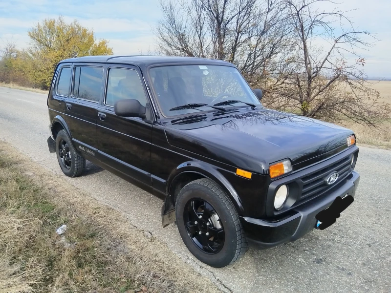 Lada Niva Урбън, снимка 5 - Автомобили и джипове - 52794747