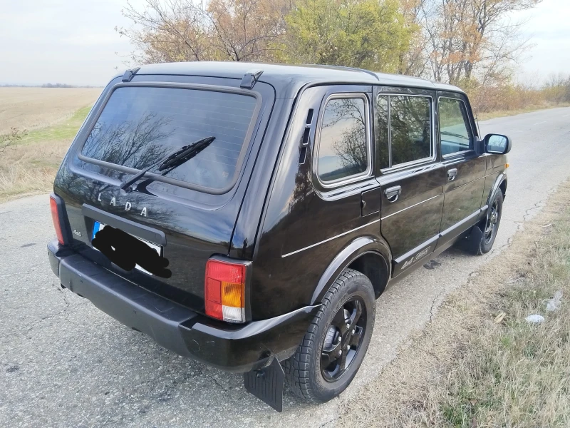 Lada Niva Урбън, снимка 11 - Автомобили и джипове - 52794747
