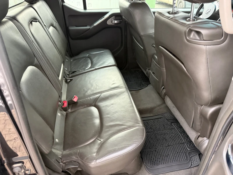 Nissan Navara 2, 5DCI+ 4x4+ Automatic+ Подгрев+ Кожа+ Euro4, снимка 12 - Автомобили и джипове - 53093123