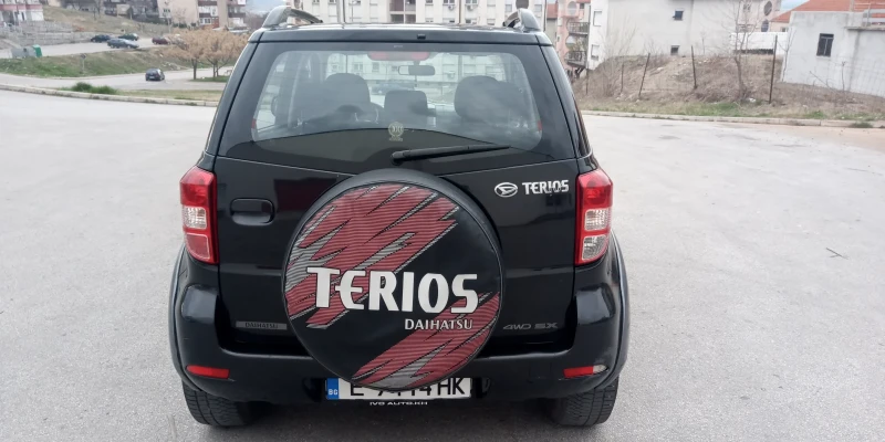Daihatsu Terios, снимка 5 - Автомобили и джипове - 53214219