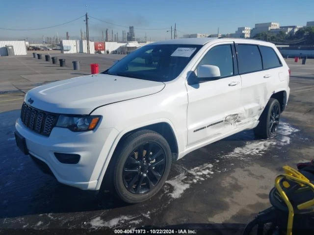 Jeep Grand cherokee 2018 JEEP GRAND CHEROKEE ALTITUDE 4X4, снимка 3 - Автомобили и джипове - 48078579