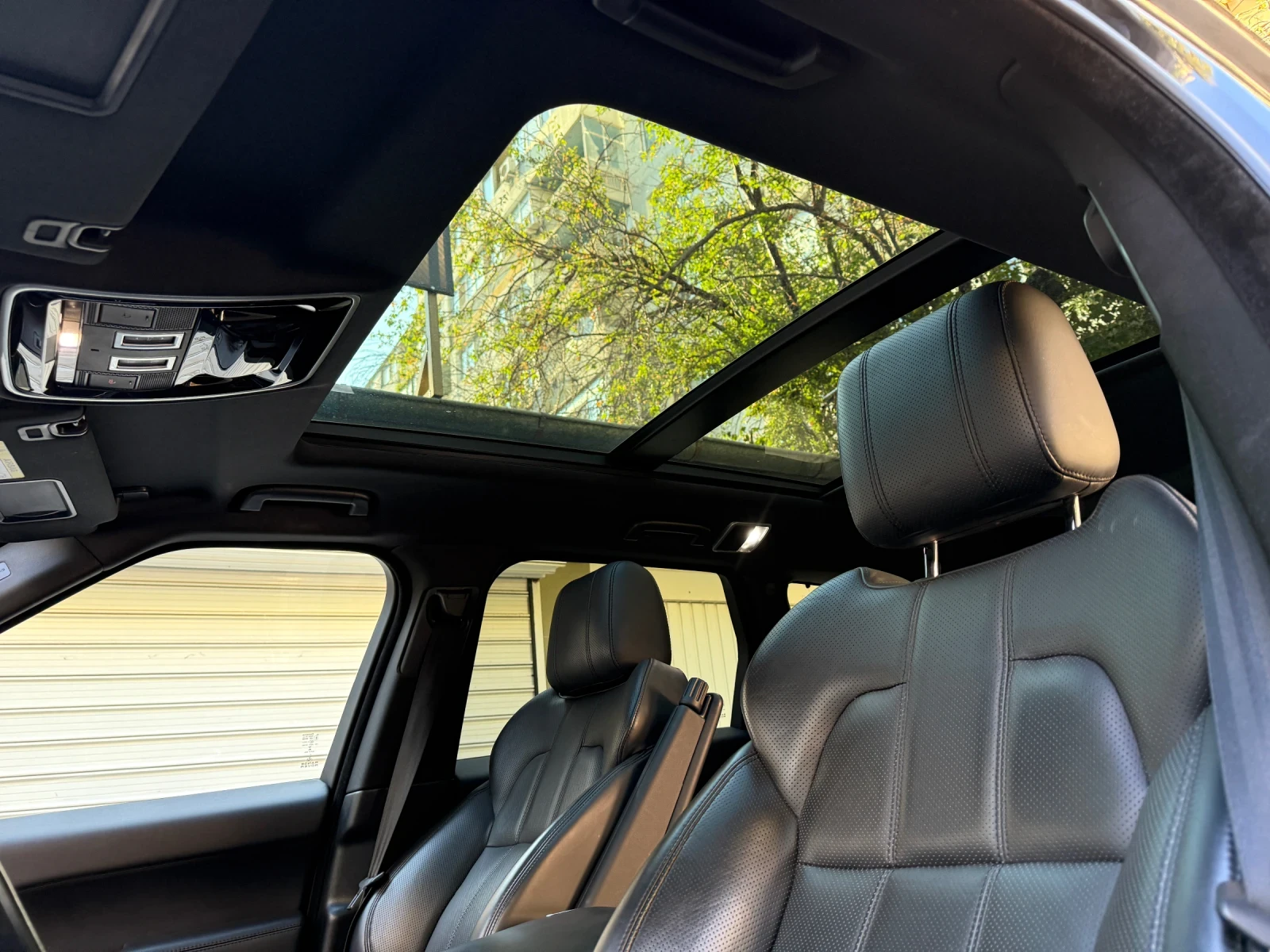 Land Rover Range rover 3.0 V6 supercharged, Швейцария, 99 000км, Full Max - изображение 10