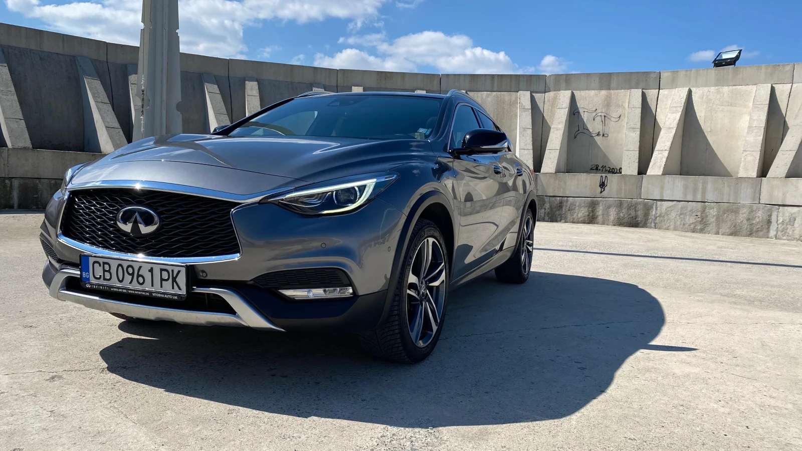 Infiniti QX30 2.0t AWD 7 DCT LUX TE | Mobile.bg   1