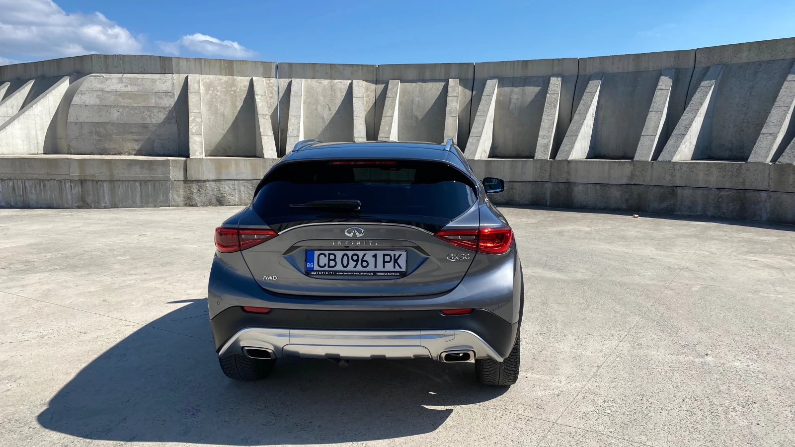 Infiniti QX30 2.0t AWD 7 DCT LUXЕ TE - изображение 2
