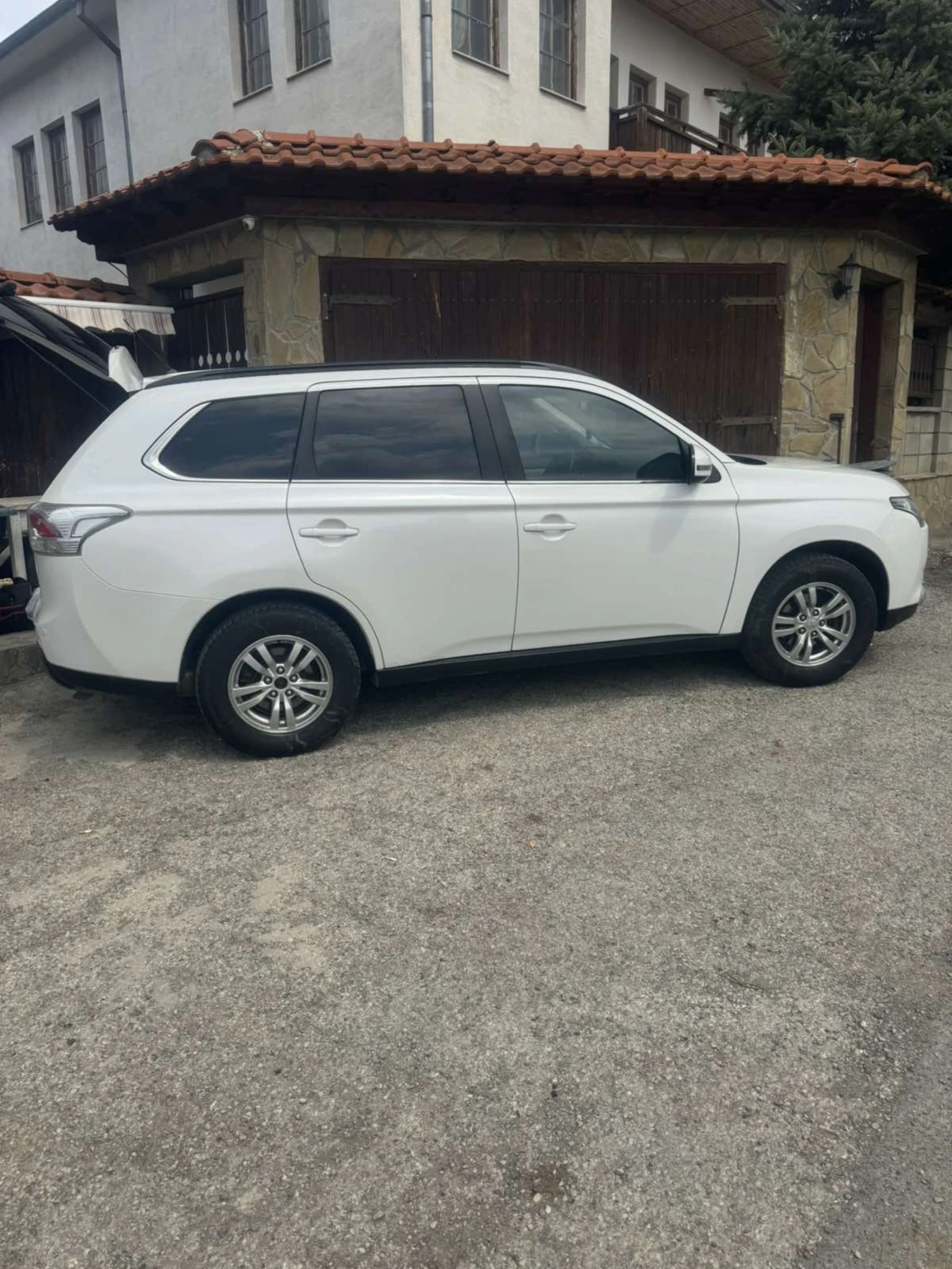 Mitsubishi Outlander  - изображение 5